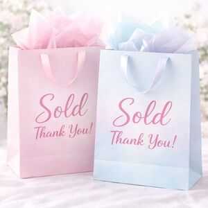 SOLD.   NEW: Women's Two-Tone Outdoor Hat in baby blue & grey